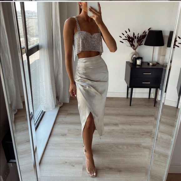 Zara * Satin Effect Midi Skirt - Picture 3 of 10